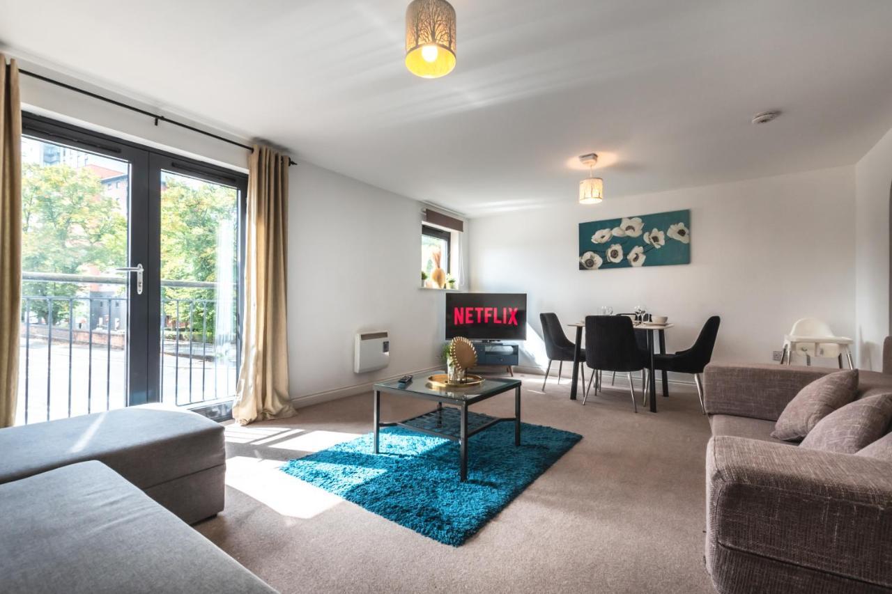 Best Price! Large Spacious 2 Bed Apartment - King Size Or Single Beds, Sofabeds, Smart Tvs, Free Parking 사우샘프턴 외부 사진
