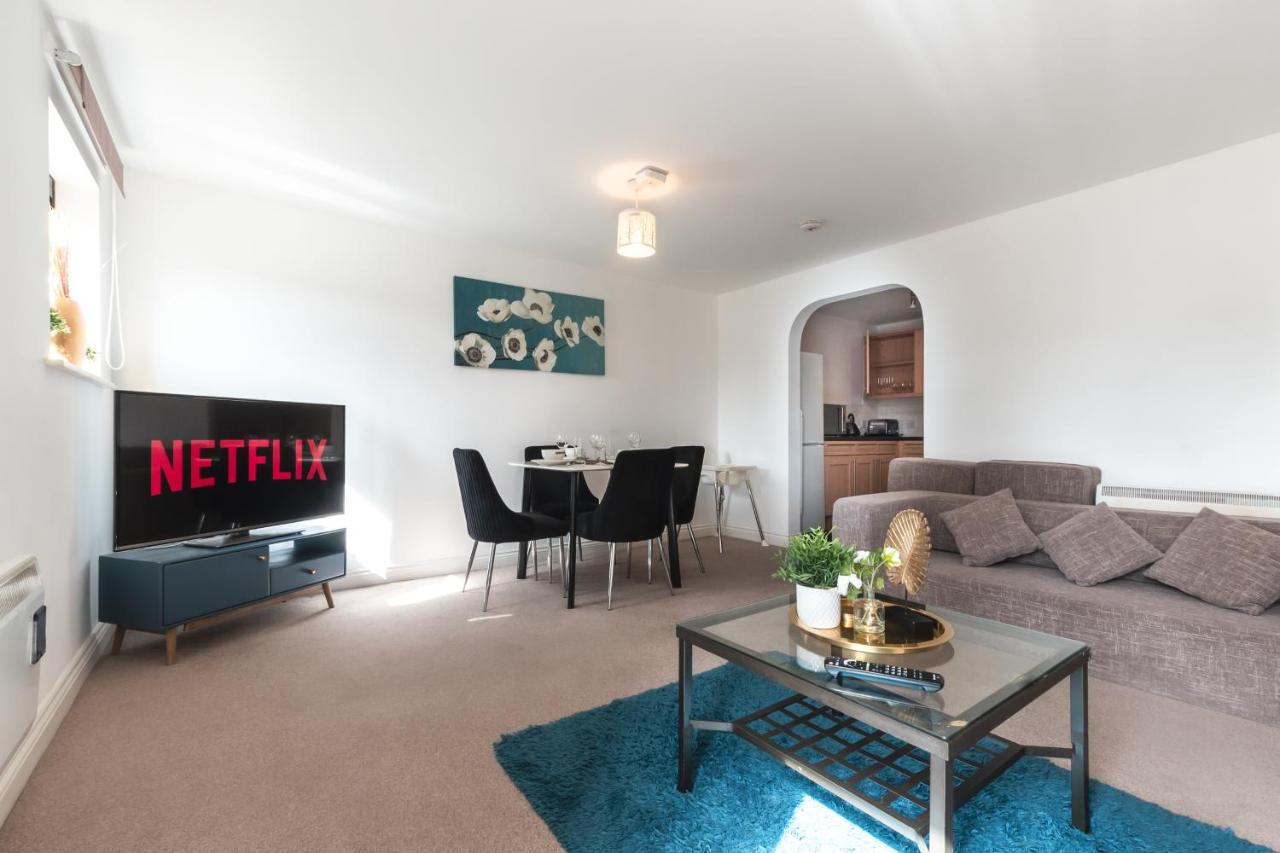 Best Price! Large Spacious 2 Bed Apartment - King Size Or Single Beds, Sofabeds, Smart Tvs, Free Parking 사우샘프턴 외부 사진