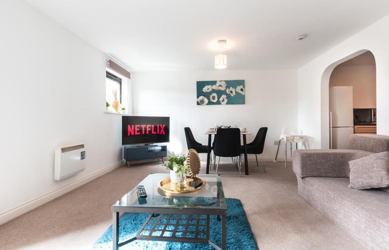 Best Price! Large Spacious 2 Bed Apartment - King Size Or Single Beds, Sofabeds, Smart Tvs, Free Parking 사우샘프턴 외부 사진